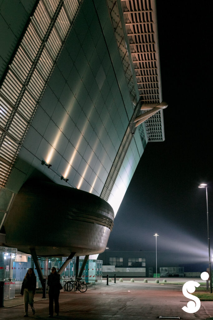 CS_OVAL_20251004_BestOfLoghi_STD0007