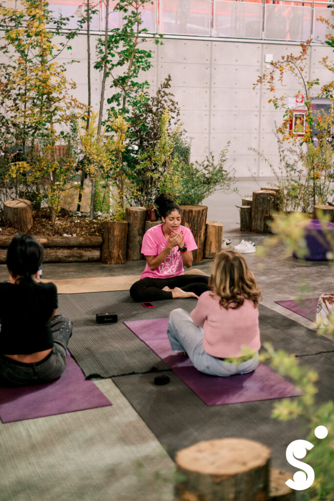 CS_OVAL_20251004_BestOfLoghi_STD0013