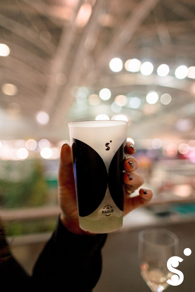 CS_OVAL_20251004_BestOfLoghi_STD0025