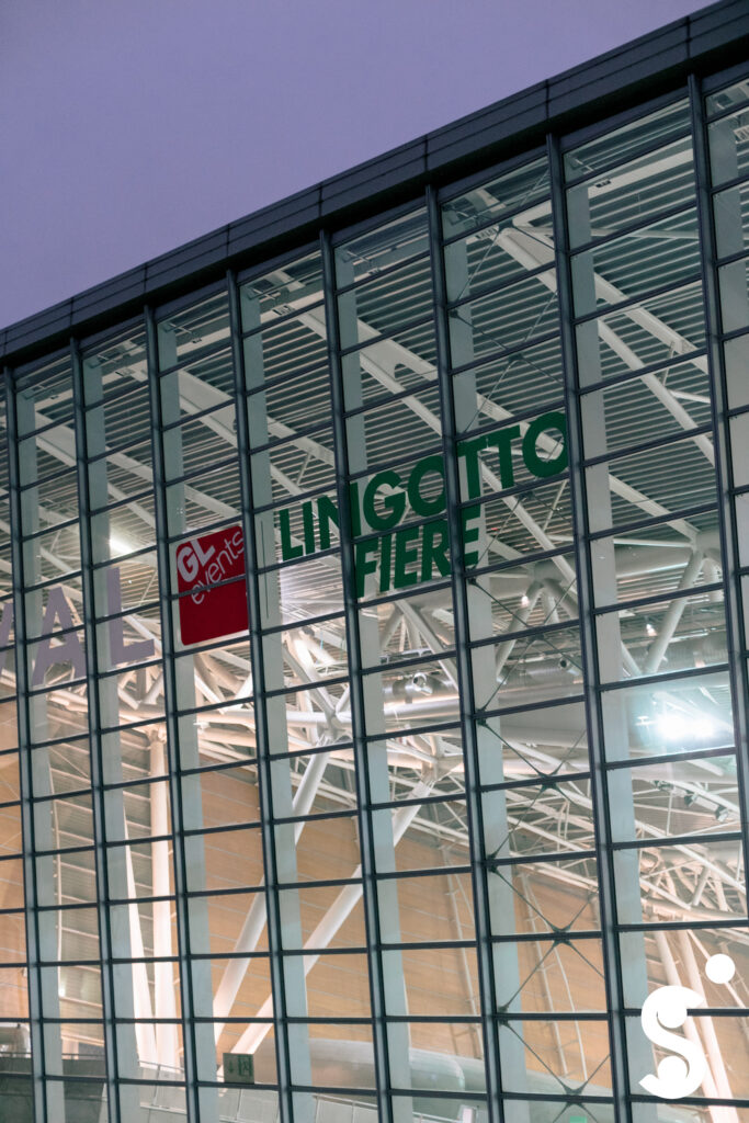 CS_OVAL_20251004_BestOfLoghi_STD0052