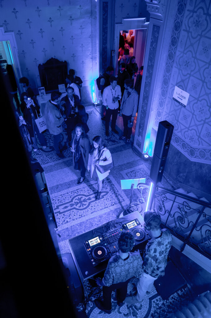 CS_TECHVILLA_20251002_STD0309